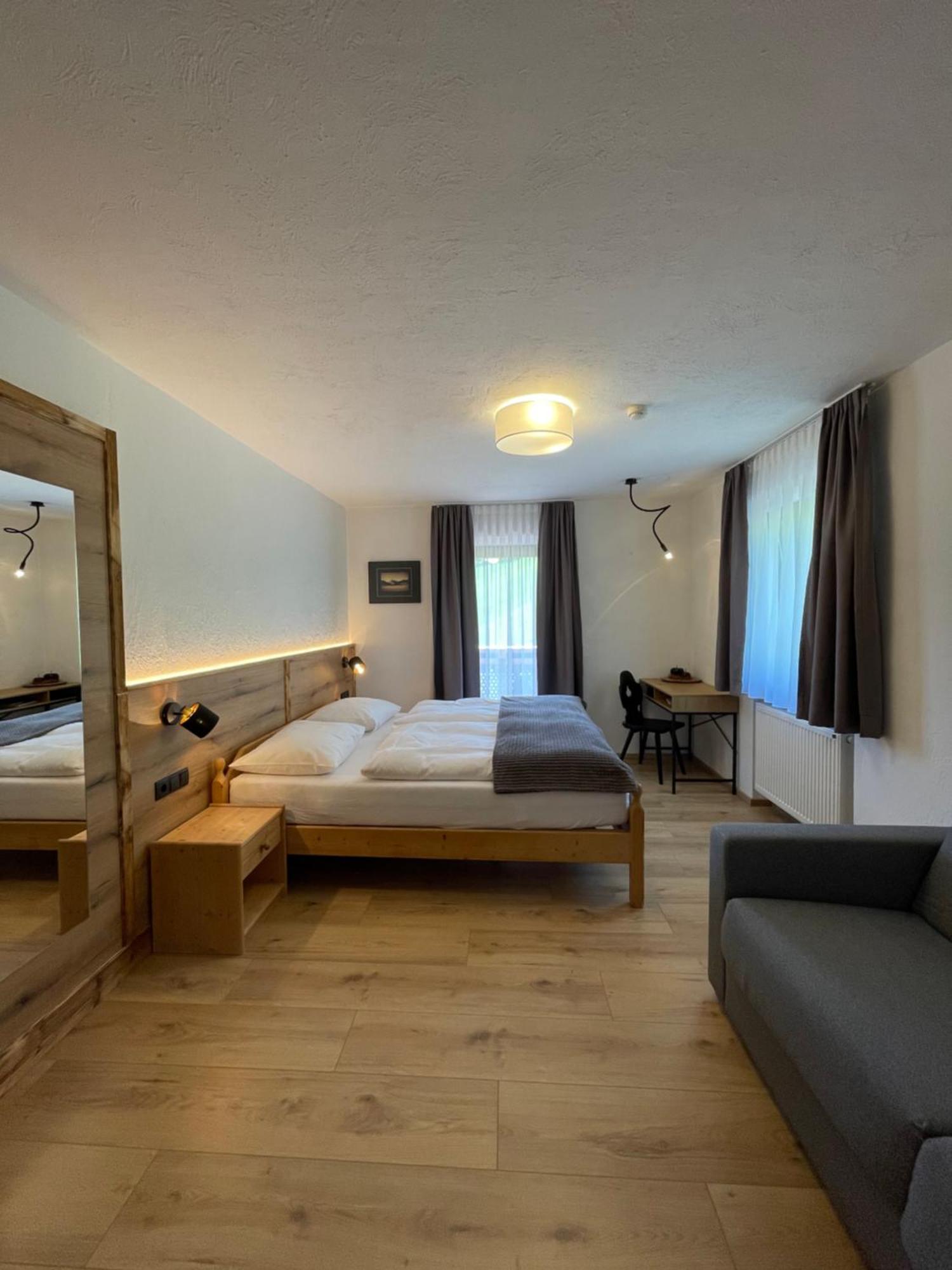 Guesthouse Rungg Badia (South Tyrol) Exterior foto