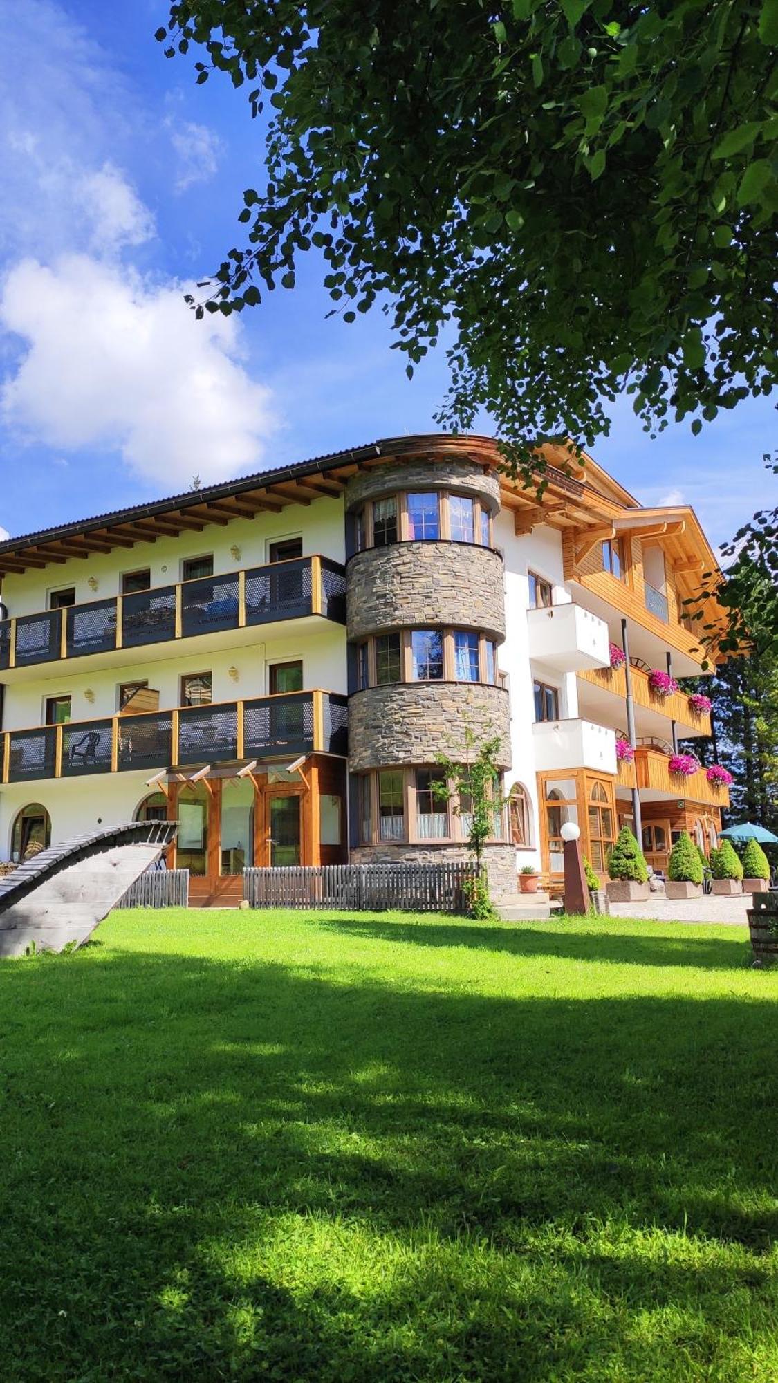 Guesthouse Rungg Badia (South Tyrol) Exterior foto